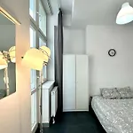 Lägenhet 2 Pokojowe Mieszkanie W Centrum & Parking *