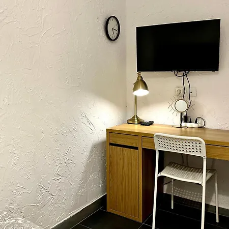 Апартаменти 2 Pokojowe Mieszkanie W Centrum & Parking Сопот