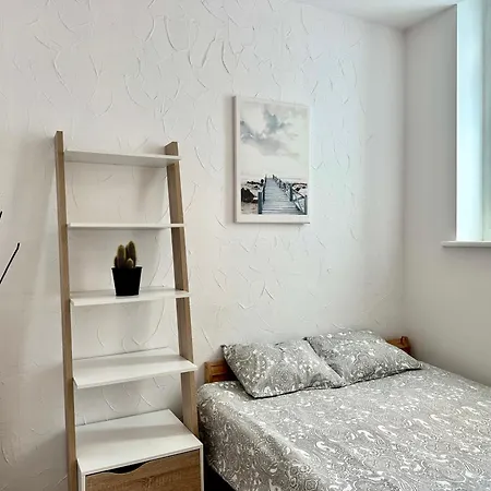 2 Pokojowe Mieszkanie W Centrum & Parking